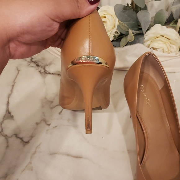 Calvin Klein Collection Tan Women's Heels - Picture 4 of 12